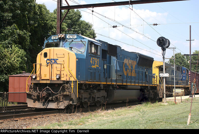 CSX 4791 leads Q439